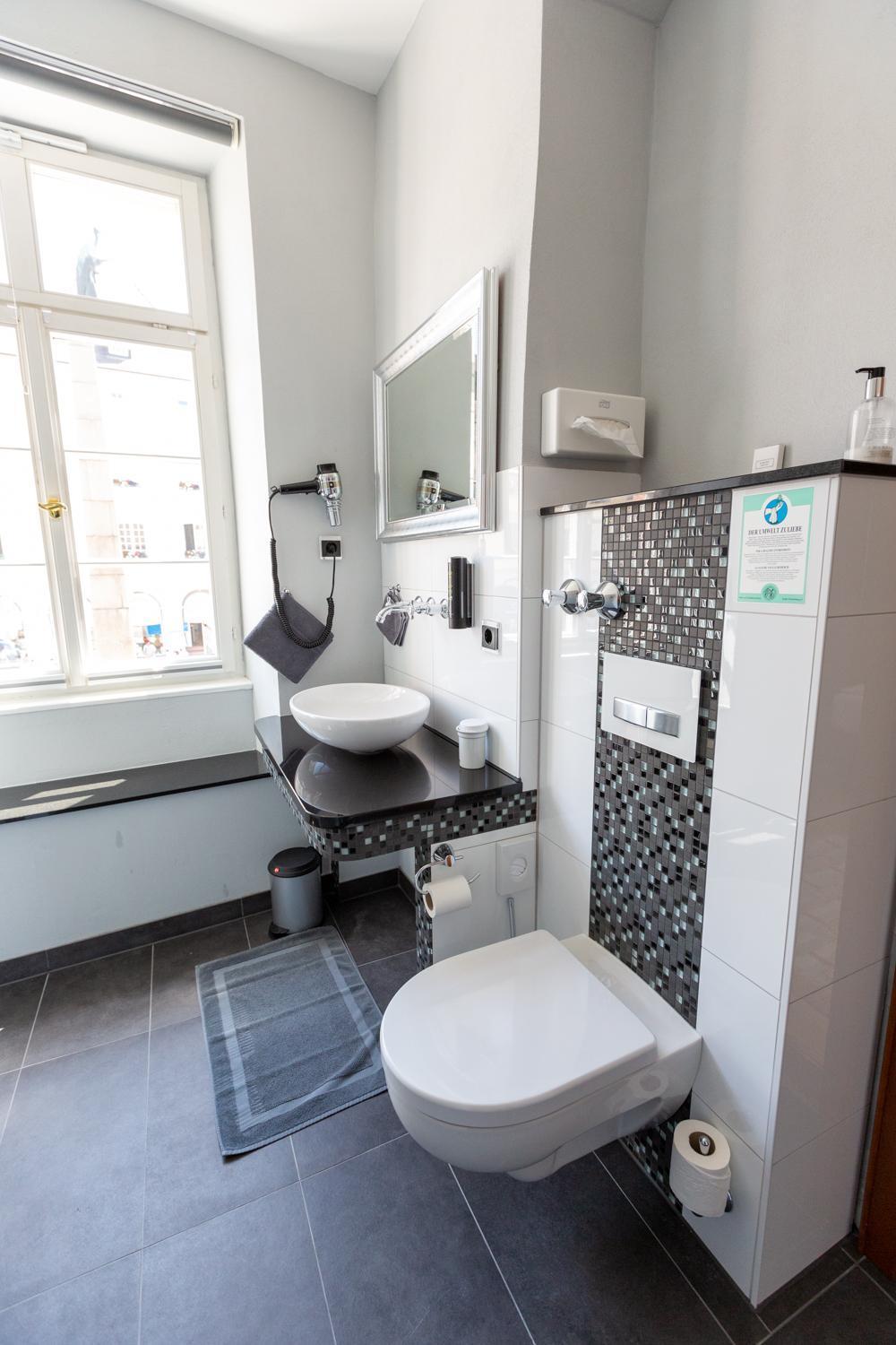 Hotel Boardinghouse Sonne Offenburg Zimmer foto